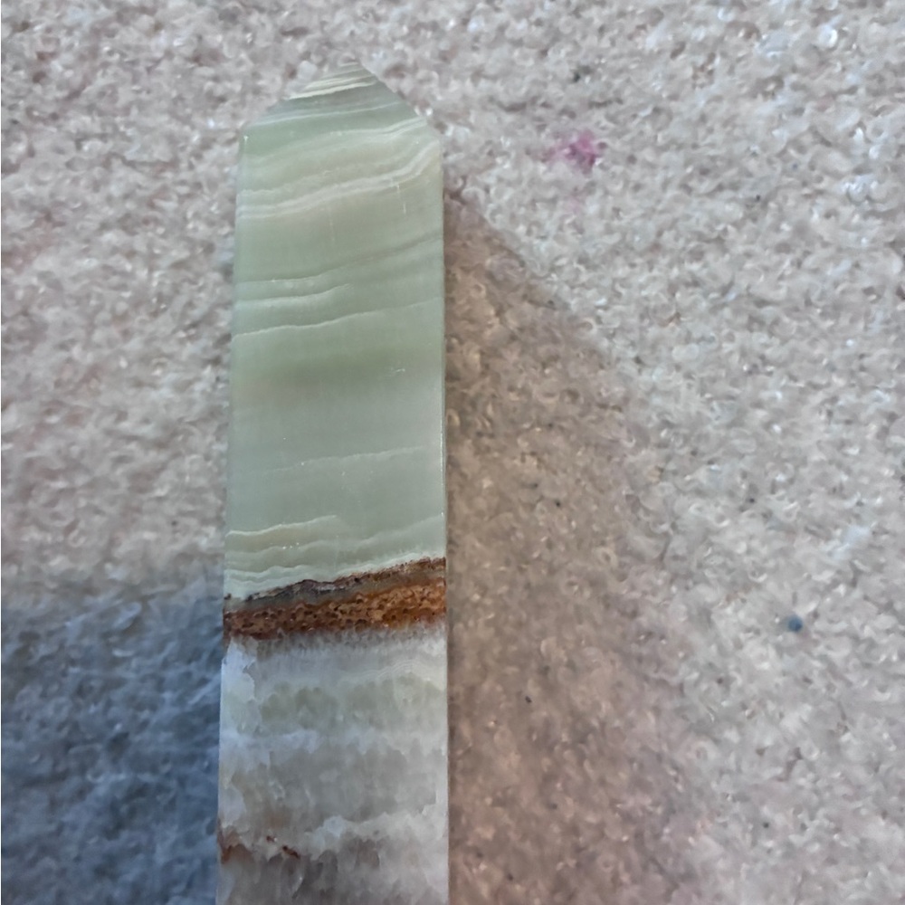 Polished Green Onyx Stone Tower with Brown Veining - Picture 4 of 6